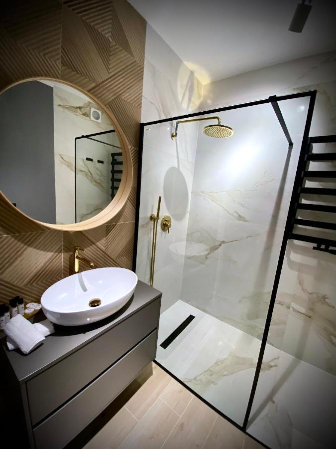 Sloneczny Apartament Oswiecim Ngoại thất bức ảnh