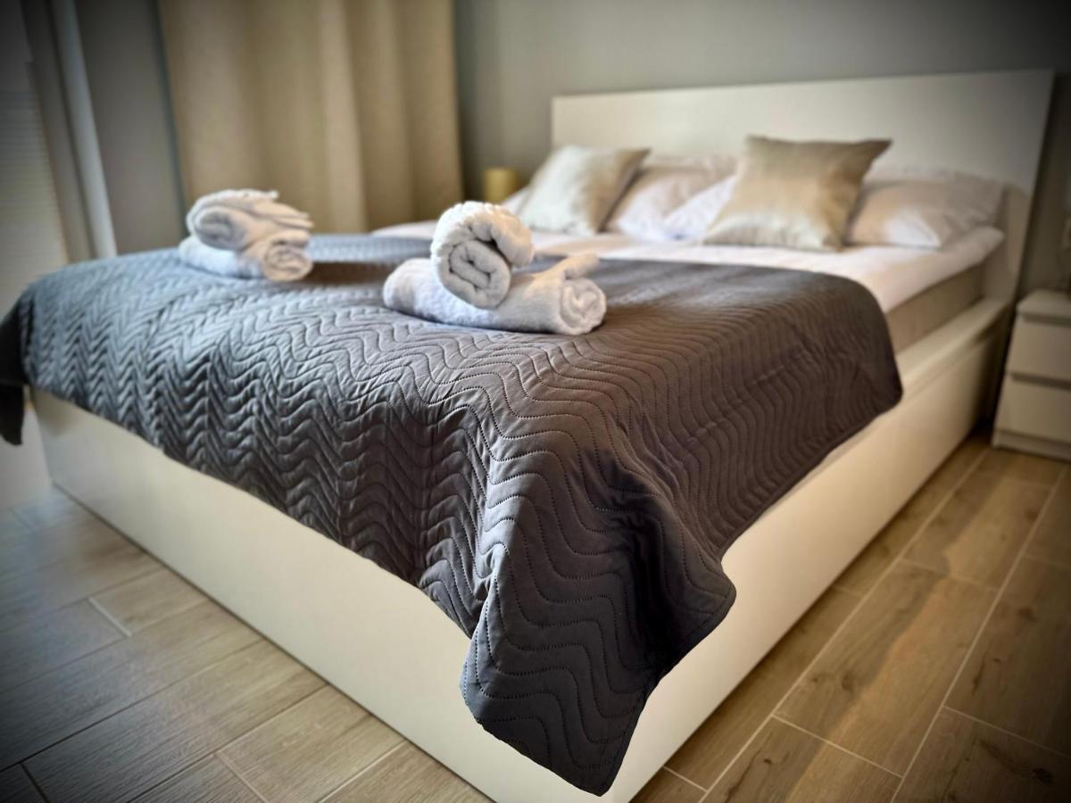 Sloneczny Apartament Oswiecim Ngoại thất bức ảnh